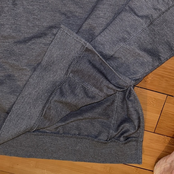 WILDFOX SWEATSHIRT LARGE - Picture 4 of 4